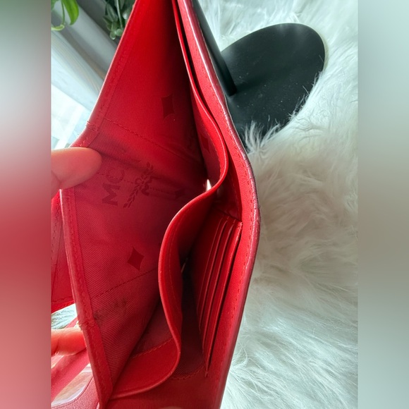 MCM Pink Leather Med Wallet - Picture 5 of 9